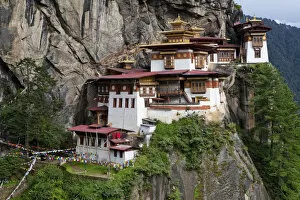 Images Dated 2nd February 2010: The Paro Taktsang or Tigers Nest in the Himalayan Kingdom of Bhutan