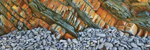 Pebble Prints: Pebbles and rock structures at Sandymouth Beach - United Kingdom, England, Devon, Bude