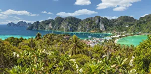 Pee Pee view on Ao Ton Sai and Ao Lo Dalam beaches, Ko Phi Khi Don, Krabi, Thailand