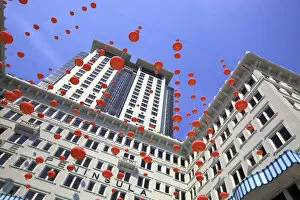 Images Dated 26th March 2018: Peninsula Hotel With Chinese New Year Decorations, Hong Kong, Special Administrative