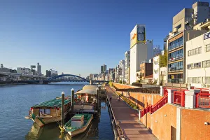 Honshu Gallery: People walking along Sumida River, Tokyo, Japan