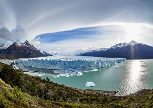 Images Dated 31st March 2018: Perito Moreno Glacier, elevated view, Los Glaciares National Park, Santa Cruz Province