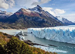 Perito Moreno Glacier, elevated view, Los Glaciares National Park, Santa Cruz Province