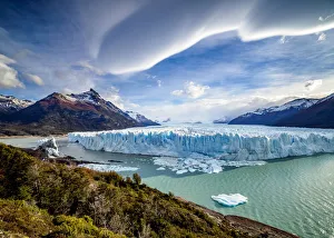 Perito Moreno Glacier, elevated view, Los Glaciares National Park, Santa Cruz Province