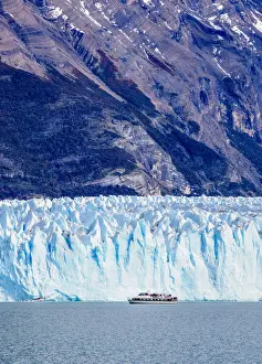 Perito Moreno Glacier, Los Glaciares National Park, Santa Cruz Province, Patagonia