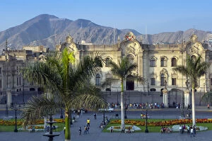 Images Dated 8th July 2014: Peru, Lima, Government Palace, Plaza Mayor, Plaza de Armas