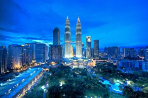 Images Dated 31st January 2012: Petronas Towers & KLCC, Kuala Lumpur, Malaysia