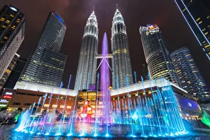 Images Dated 27th March 2020: Petronas Towers, KLCC, Kuala Lumpur, Malaysia