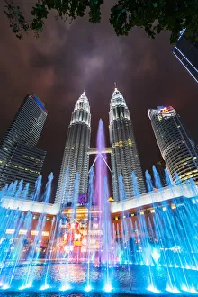 Images Dated 27th March 2020: Petronas Towers, KLCC, Kuala Lumpur, Malaysia