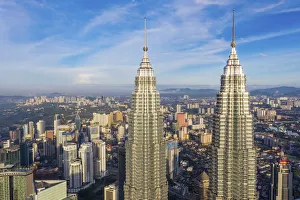 Images Dated 27th March 2020: Petronas Towers, KLCC, Kuala Lumpur, Malaysia