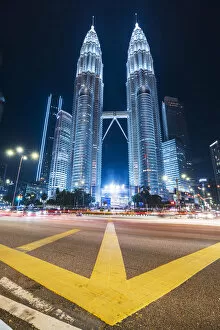 Images Dated 27th March 2020: Petronas Towers, KLCC, Kuala Lumpur, Malaysia