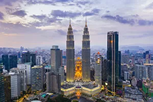 Images Dated 27th March 2020: Petronas Towers, KLCC, Kuala Lumpur, Malaysia, South East Asia