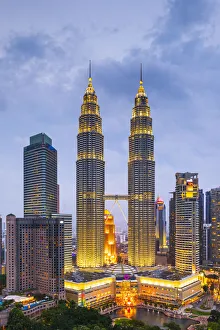 Images Dated 27th March 2020: Petronas Towers, KLCC, Kuala Lumpur, Malaysia