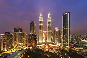 Images Dated 27th March 2020: Petronas Towers, KLCC, Kuala Lumpur, Malaysia