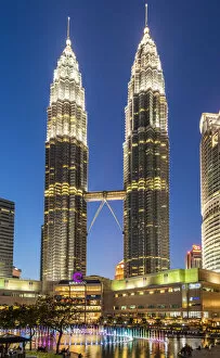 Images Dated 18th September 2018: Petronas Twin Towers, Kuala Lumpur, Malaysia