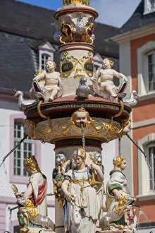 Petrus fountain at main market, Treves, Mosel valley, Rhineland-Palatinate, Germany