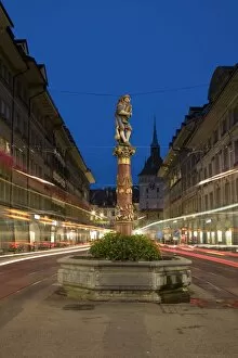 D Usk Collection: Pfeifferbrunnengasse fountain, Bern, Berner Oberland, Switzerland