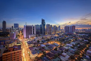 Images Dated 13th January 2014: Philippines, Manila, Makati Business District, Makati Avenue and City Skyline