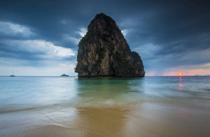 Images Dated 1st February 2016: Phra Nang beach, Railay Peninsula, Krabi Province, Thailand