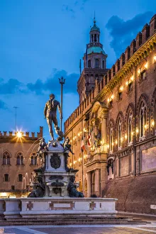 Images Dated 3rd June 2019: Piazza del Nettuno, Bologna, Emilia-Romagna, Italy