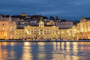 Reiseorte Prints: Piazza Unita d'Italia, Trieste, Friuli-Venezia Giulia, Italy