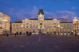 Reiseorte Prints: Piazza Unita d'Italia, Trieste, Friuli-Venezia Giulia, Italy