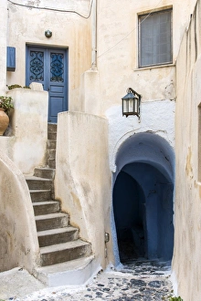 Images Dated 19th May 2017: Picturesque corner of Pyrgos, Santorini, South Aegean, Greece