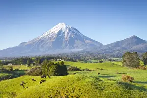 Picturesque Mount Taranaki (Egmont) and rural landscape, Taranaki, North Island