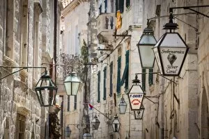 Former Yugoslavia Collection: Picturesque street in the Stari Grad (Old Town), Dubrovnik, Dalmatia, Croatia