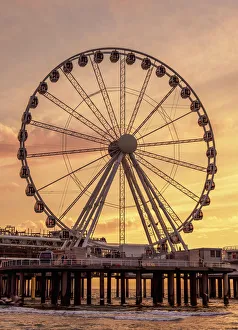 Pier and Ferris Wheel in Scheveningen, sunset, The Hague, South Holland, The Netherlands