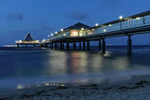 Images Dated 16th January 2023: Pier of Heringsdorf, Usedom Island, Baltic Sea, Mecklenburg-Western Pomerania, Germany