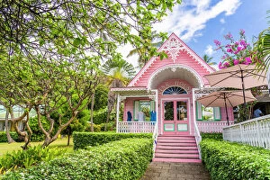 Images Dated 6th April 2023: The Pink House store, Mustique, Grenadines, Saint Vincent and the Grenadines Islands, Caribbean