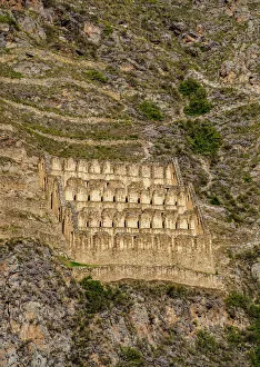 Sacred Valley Gallery: Pinkuylluna, Inca Storehouses, Ollantaytambo, Sacred Valley, Cusco Region, Peru
