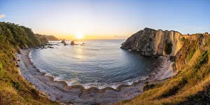 Images Dated 29th April 2020: Playa del Silencio (beach of silence) at sunset. Castaneras, Asturias, Spain