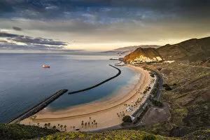 Images Dated 8th October 2021: Playa de las Teresitas, Santa Cruz de Tenerife, Tenerife, Canary Islands, Spain