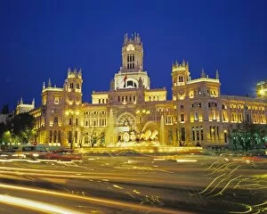 Plaza de Cibeles illuminated at night, Madrid, Spain, Europe
