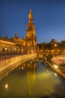 Plaza de Espana at dusk, Sevilla, Andalusia, Spain