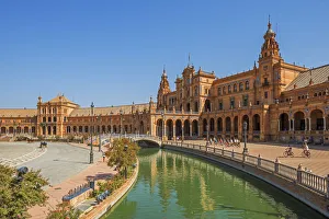 Images Dated 12th June 2018: Plaza de Espana, Sevilla, Andalusia, Spain