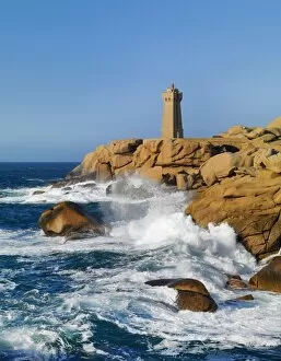 Ploumanach lighthouse on the Cote de Granit Rose (Pink Granite Coast), Cotes d Armor