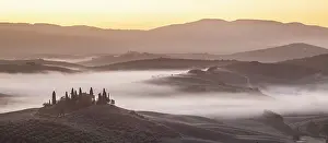 Mist Filled Val Dorcia Prints: Podere Belvedere and mist-filled Val d'Orcia at dawn