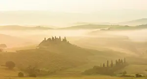 Mist Filled Val Dorcia Prints: Podere Belvedere and mist-filled Val d'Orcia at dawn