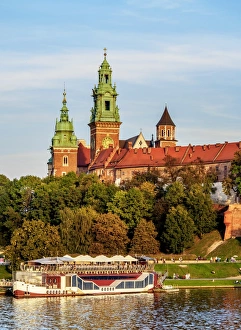 River Bank Prints: Poland, Lesser Poland Voivodeship, Cracow, Wawel Royal Castle and Vistula River