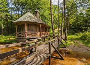 Images Dated 24th March 2017: Poland, Lublin Voivodeship, Gorecko Koscielne, Chapel on the Water by the river Szum