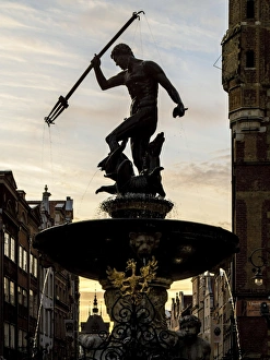 Poland, Pomeranian Voivodeship, Gdansk, Old Town, Neptunes Fountain