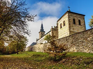 Images Dated 24th March 2017: Poland, Swietokrzyskie Voivodeship, Swietokrzyskie Mountains, Lysa Gora, Holy Cross