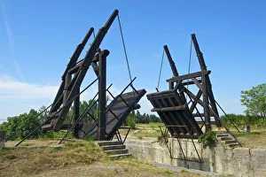 Images Dated 5th April 2013: Pont Van Gogh near Arles, Bouches-du-Rhone, Provence, France