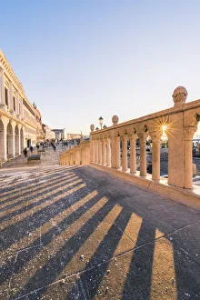 Images Dated 6th February 2018: Ponte della Paglia, Venice, Veneto, Italy