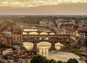 Ponte Vecchio and Arno River at sunset, Florence, Tuscany, Italy