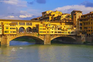 Images Dated 18th July 2018: Ponte Vecchio, Florence, Tuscany, Italy, Europe