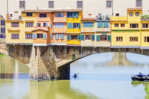 Images Dated 18th July 2018: Ponte Vecchio, Florence, Tuscany, Italy, Europe